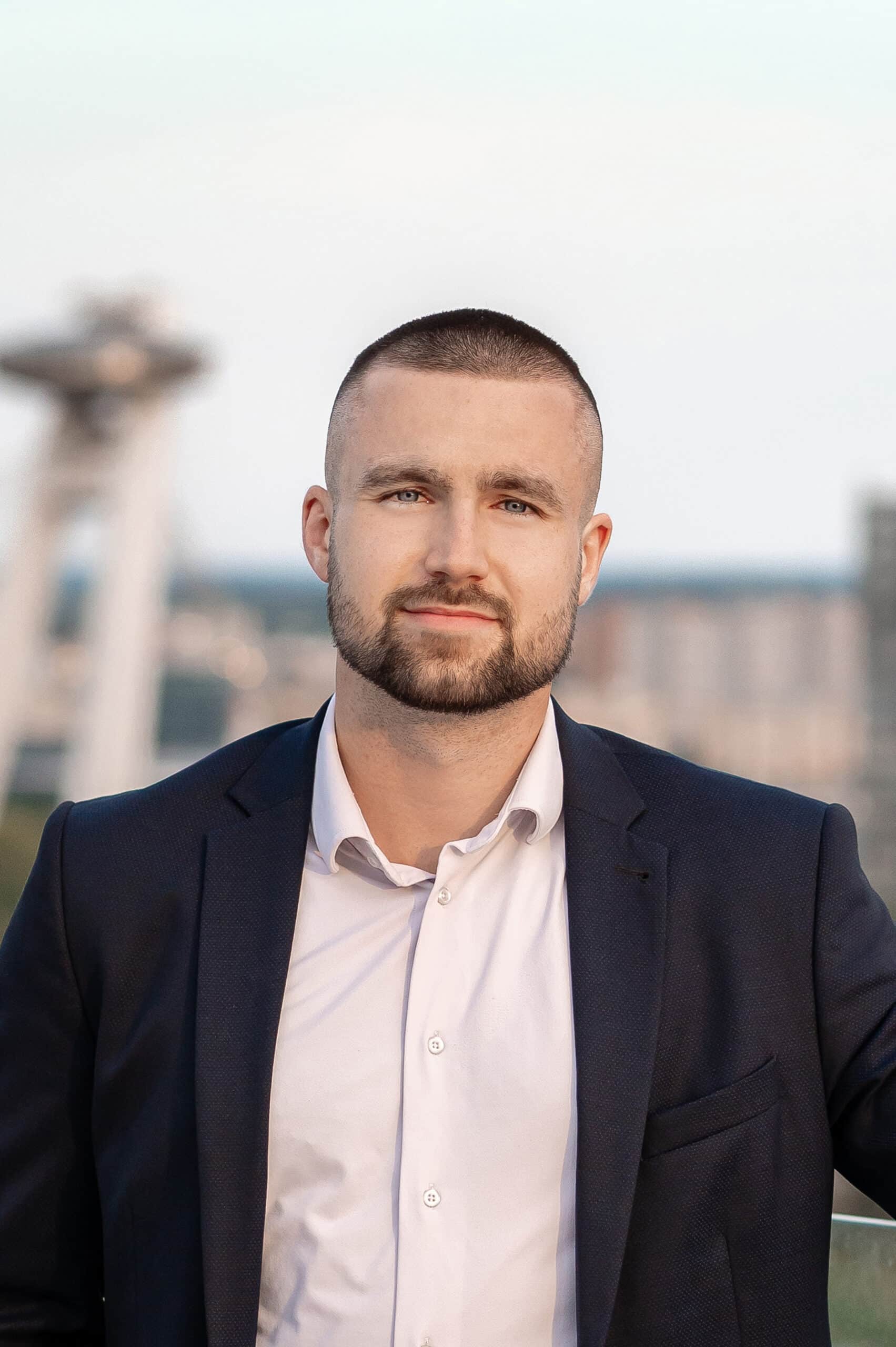 Daniel Hudák finančný poradca